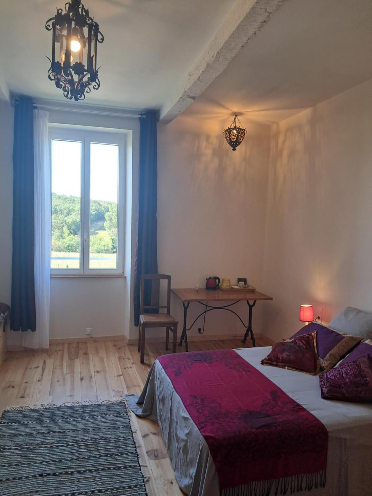 Aux Roses De Cedres Chambre Savane Salvagnac Extérieur photo
